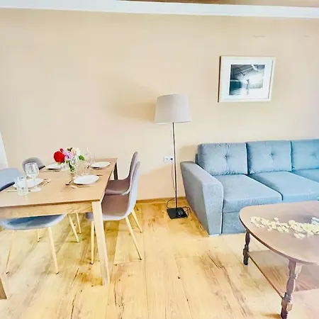 Sophia - Free Parking *